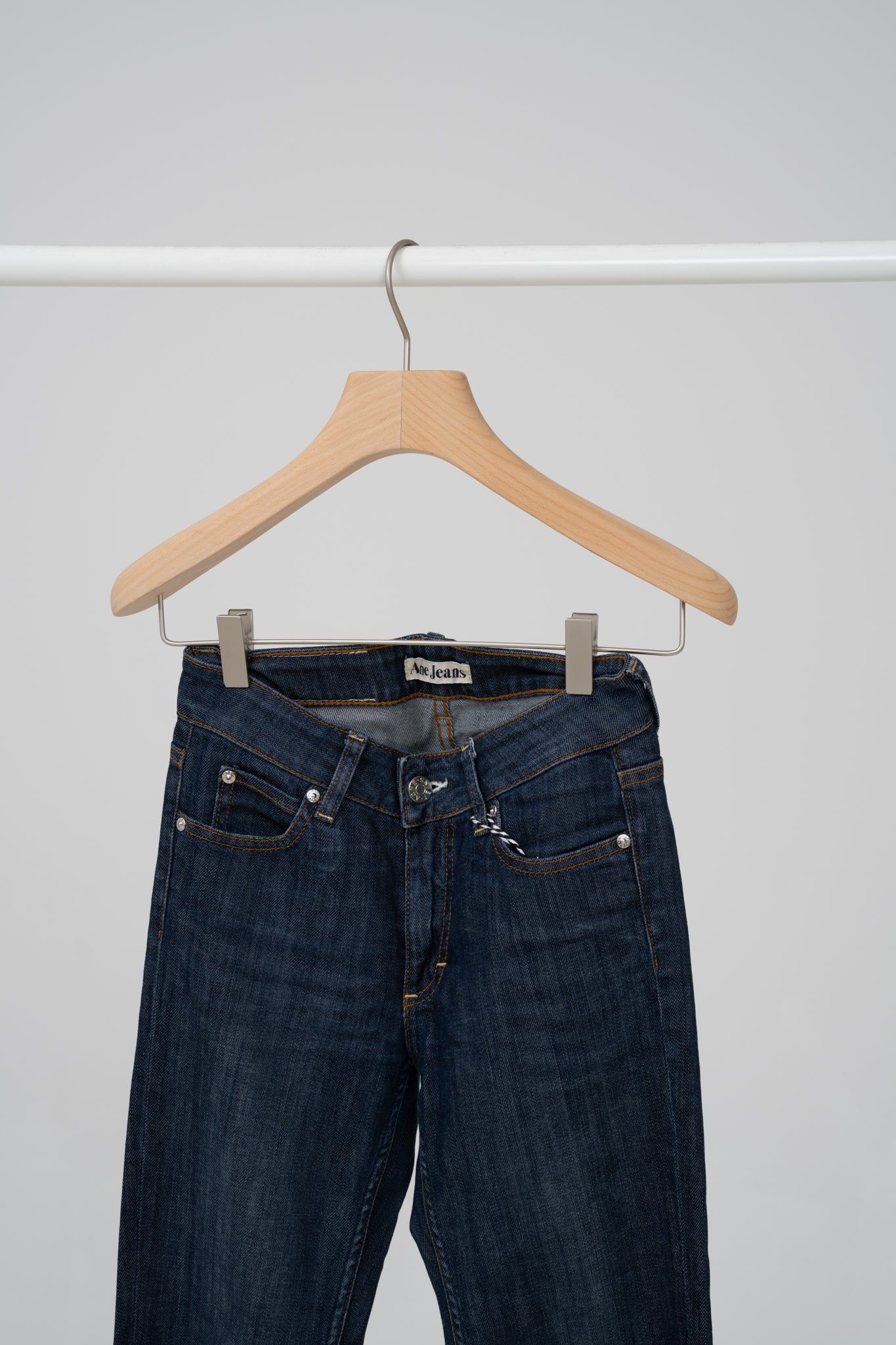 Acne Jeans low bottom, size XS